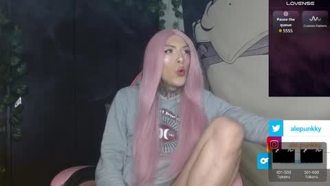Snapshot of charlotbelucci_ chatting on 09.12.25 Ale punky online show from 09.12.25