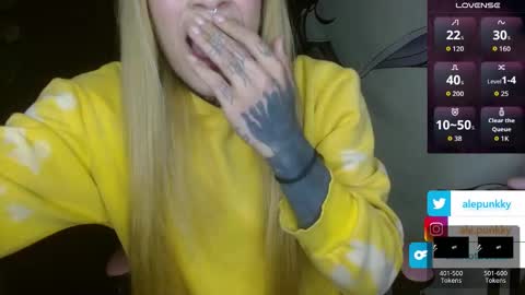 Snapshot of charlotbelucci_ chatting on 09.14.25 Ale punky online show from 09.14.25