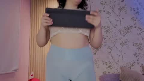 Snapshot of charlote__miller chatting on 07.08.26 You honey online show from 07.08.26