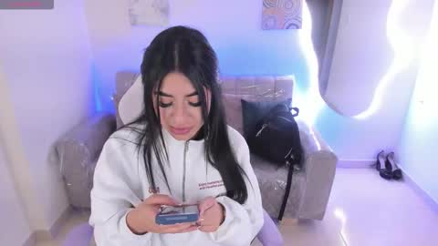    online show from 12.01.25