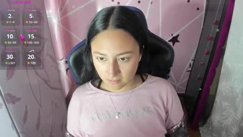 Snapshot of charlott_daphne chatting on 12.12.24 charlott_daphne online show from 12.12.24