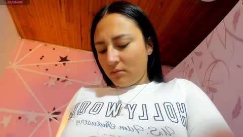 Snapshot of charlott_daphne chatting on 02.06.25 charlott_daphne online show from 02.06.25