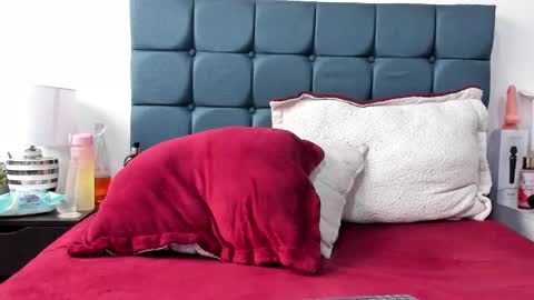 Charlott online show from 02.04.25