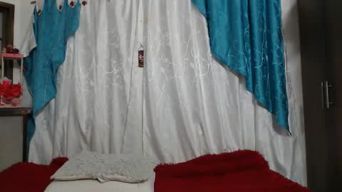 karinaa independent model online show from 03.20.26