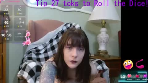 Charlotte online show from 04.11.26