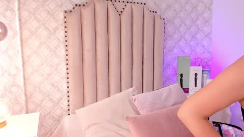   Charlotte  online show from 02.04.25