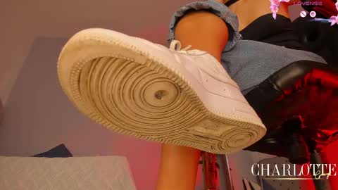 Snapshot of charlotte__grey chatting on 05.08.26 charlotte grey online show from 05.08.26