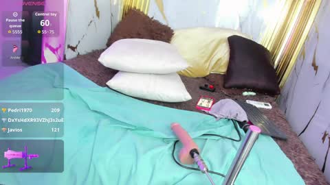 charlotte__milf online show from 04.12.26