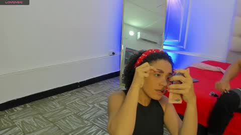 Snapshot of charlotte_dante212 chatting on 06.07.26 charlottte y dante online show from 06.07.26