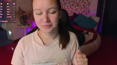 Snapshot of charlotte_ekman chatting on 01.12.25 Charlotte online show from 01.12.25