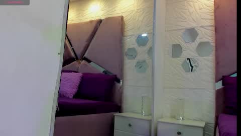 Charlotte Icee online show from 09.27.25