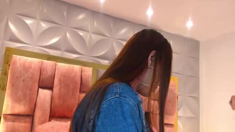 Charlotte Icee online show from 01.10.26