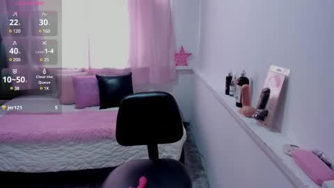 Snapshot of charlotte_jones21 chatting on 12.19.24 Laura online show from 12.19.24