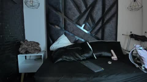 Snapshot of charlotte_jones24 chatting on 12.07.24 Charlotte Jones online show from 12.07.24