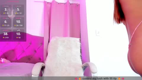 Snapshot of charlotte_love09 chatting on 02.08.25 Charlotte online show from 02.08.25