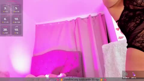 Snapshot of charlotte_love09 chatting on 02.27.25 Charlotte online show from 02.27.25