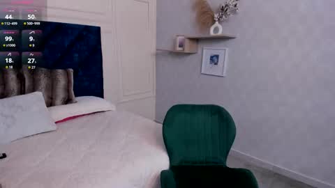 Snapshot of charlotte_mayers chatting on 12.17.25 Charlotte Mayers online show from 12.17.25