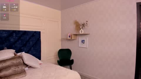 Snapshot of charlotte_mayers chatting on 12.20.25 Charlotte Mayers online show from 12.20.25