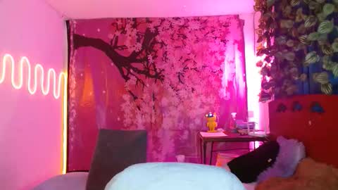 charlotte_morh_ online show from 04.21.26