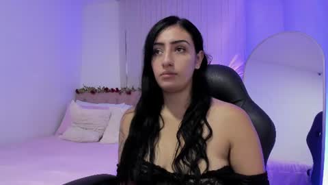 Snapshot of charlotte_pleasure chatting on 06.22.26 Charlotte online show from 06.22.26