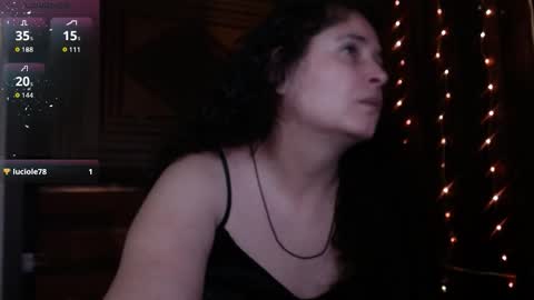 Snapshot of charlotte_vanillefraise chatting on 10.04.25 charlotte lepiaf online show from 10.04.25