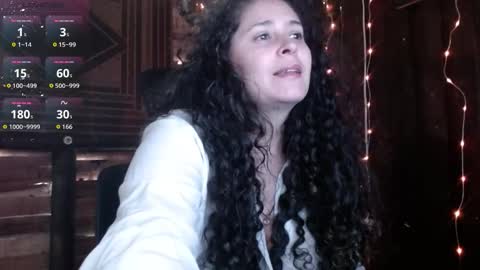 Snapshot of charlotte_vanillefraise chatting on 10.14.25 charlotte lepiaf online show from 10.14.25