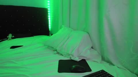 Snapshot of charlotte_xc chatting on 02.23.25 charlotte_xc online show from 02.23.25