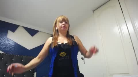 Snapshot of charlottee_brown2 chatting on 02.04.25 C H A R L O T T E online show from 02.04.25