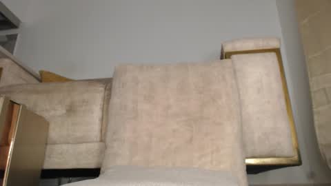 charlottehorny1 online show from 12.22.24