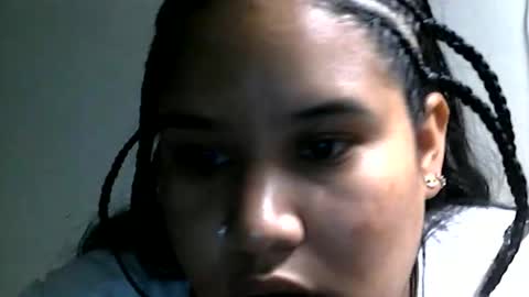 Snapshot of charlottequeen_21 chatting on 04.23.26 charlottequeen_21 online show from 04.23.26