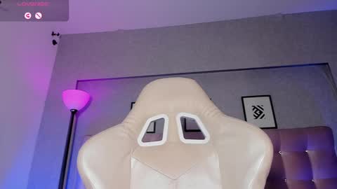Snapshot of charlotterussel chatting on 12.13.24 charlotterussel online show from 12.13.24