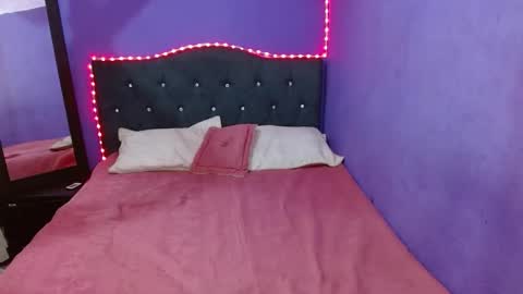 Snapshot of charlotteturners chatting on 12.17.24 VALERIA online show from 12.17.24