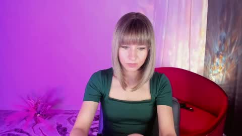 Snapshot of charmbianca chatting on 05.29.26 Bianca online show from 05.29.26