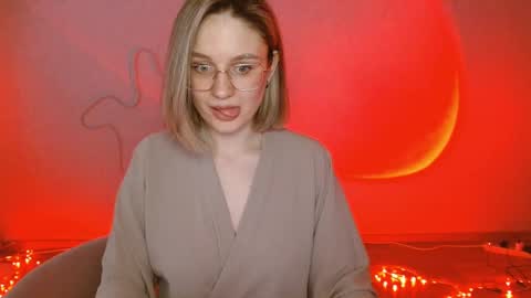 Michelle  online show from 02.07.25
