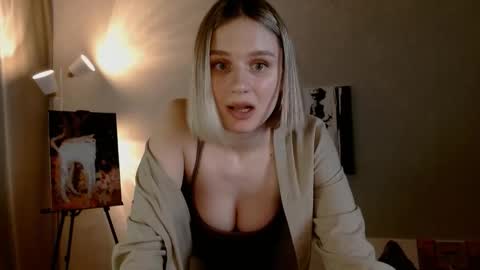 Michelle  online show from 11.10.25