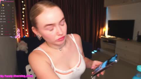 Snapshot of charming_daisy chatting on 02.28.25 my fansly Charming daisy My Wishlist for new toys online show from 02.28.25