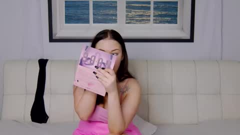 charming_lolla online show from 10.05.25