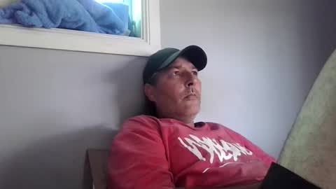 Snapshot of charmingcroat chatting on 10.19.25 charmingcroat online show from 10.19.25