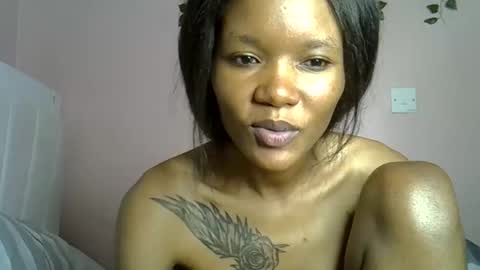 Snapshot of charmingdime chatting on 03.25.26 charmingdime online show from 03.25.26