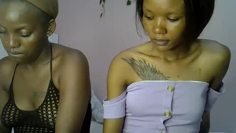 Snapshot of charmingdime chatting on 04.19.26 charmingdime online show from 04.19.26