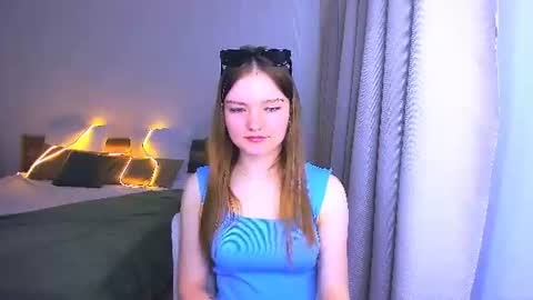 Snapshot of charminglookeva chatting on 06.18.26 Im Eva online show from 06.18.26