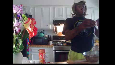 Snapshot of charr1barr chatting on 02.11.25 Miss Chocolate online show from 02.11.25