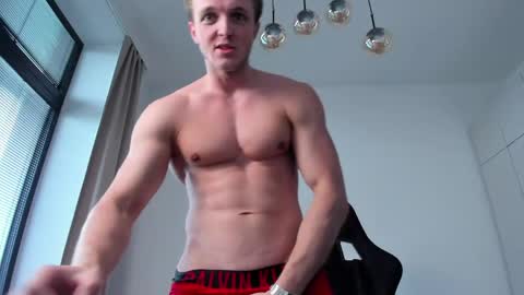 Snapshot of chasereed_ chatting on 05.14.26 Chase Reed online show from 05.14.26