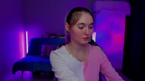 Snapshot of chatur_lady_ chatting on 12.08.24 Betty online show from 12.08.24