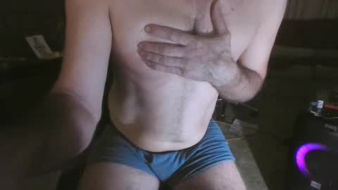 Snapshot of chaturdell9359 chatting on 01.10.25 We Chat online show from 01.10.25