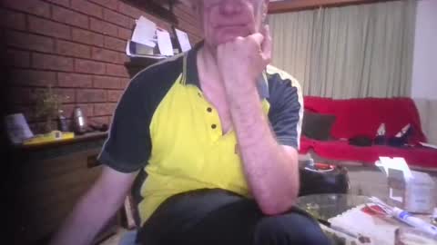 Snapshot of chaturdell9359 chatting on 01.16.25 We Chat online show from 01.16.25