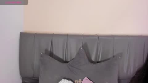 Snapshot of cheerlynn chatting on 11.13.25 Cherlyn online show from 11.13.25