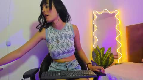 CHERRY  online show from 12.02.25