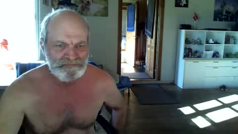 Snapshot of chefben666 chatting on 10.19.25 chefben666 online show from 10.19.25