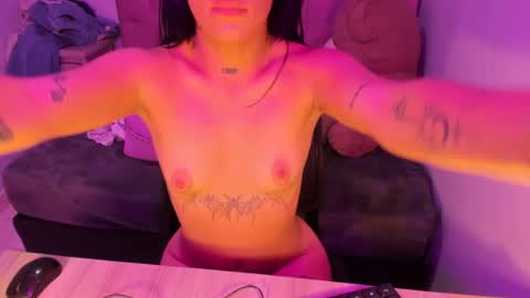 Snapshot of chellfox chatting on 06.22.26 Chell online show from 06.22.26